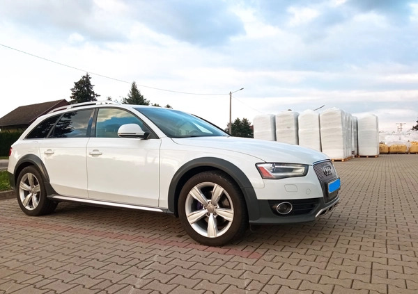 Audi A4 Allroad cena 54900 przebieg: 229000, rok produkcji 2013 z Choszczno małe 137